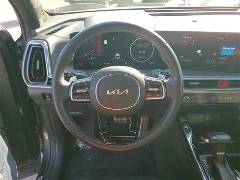 Used 2024 Kia Sorento SX Prestige image 13