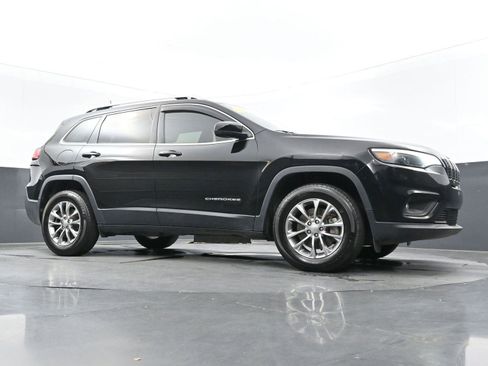 Used 2019 Jeep Cherokee Latitude Plus image 41