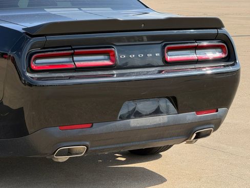 Used 2019 Dodge Challenger SXT w/ Blacktop Package RWD image 6