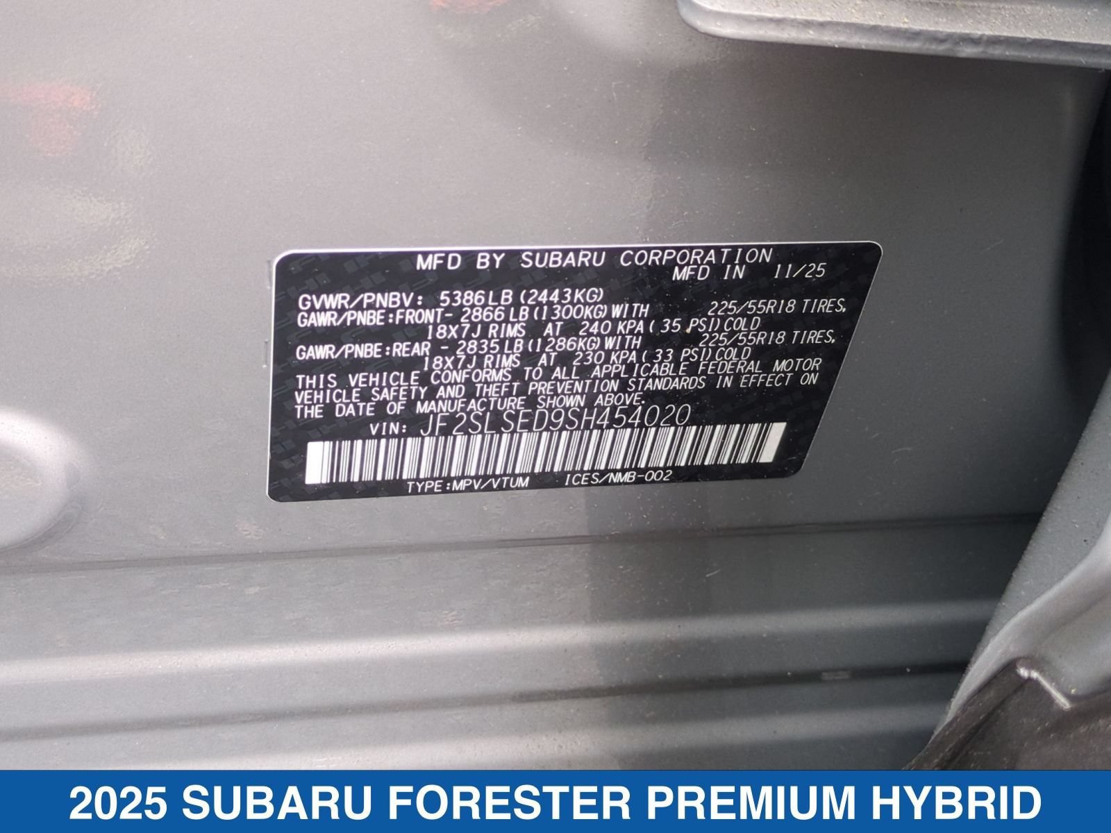 Certified 2025 Subaru Forester Premium AWD/4WD image 40