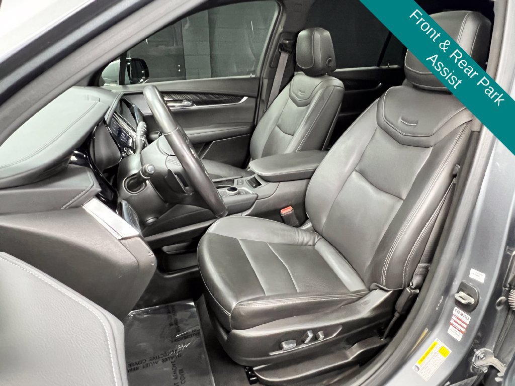 Used 2025 Cadillac XT6 Premium Luxury FWD image 7