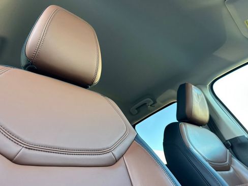 Used 2024 Ford Maverick Lariat image 19