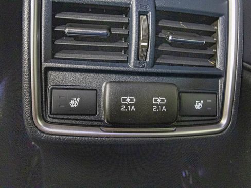 Used 2022 Subaru Forester Touring image 44