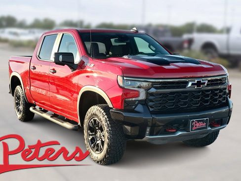 Used 2025 Chevrolet Silverado 1500 ZR2 AWD/4WD image 1