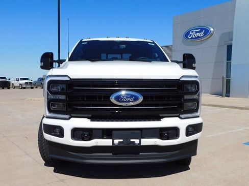 New 2026 Ford F250 Platinum image 3