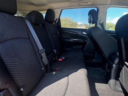 Used 2020 Dodge Journey SE w/ SE Popular Equipment Group image 16