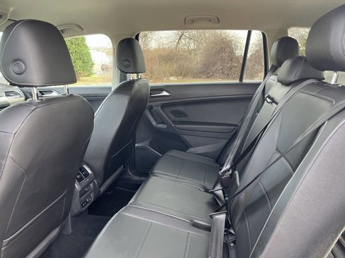 Used 2018 Volkswagen Tiguan SE image 25