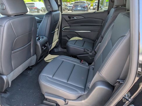 New 2026 Chevrolet Traverse LT AWD/4WD image 11