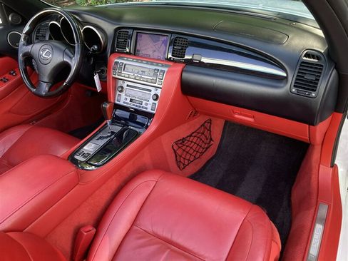 Used 2007 Lexus SC 430 Convertible RWD image 19