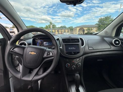 Used 2016 Chevrolet Trax LS FWD image 21