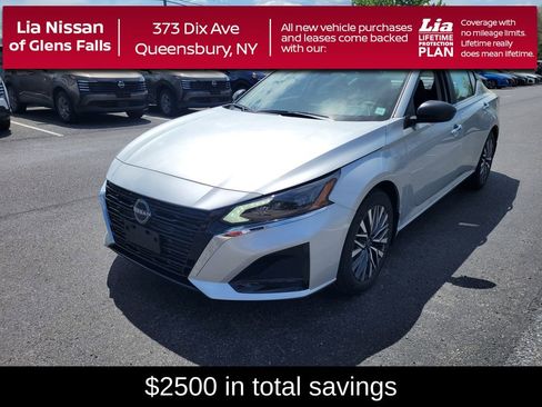 New 2025 Nissan Altima 2.5 SV image 7