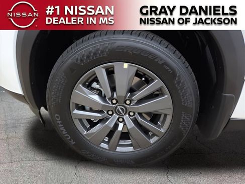 New 2026 Nissan Pathfinder SV image 20