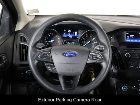 Used 2015 Ford Focus SE FWD image 7