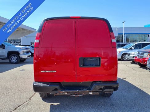 Used 2017 Chevrolet Express 2500 RWD image 7