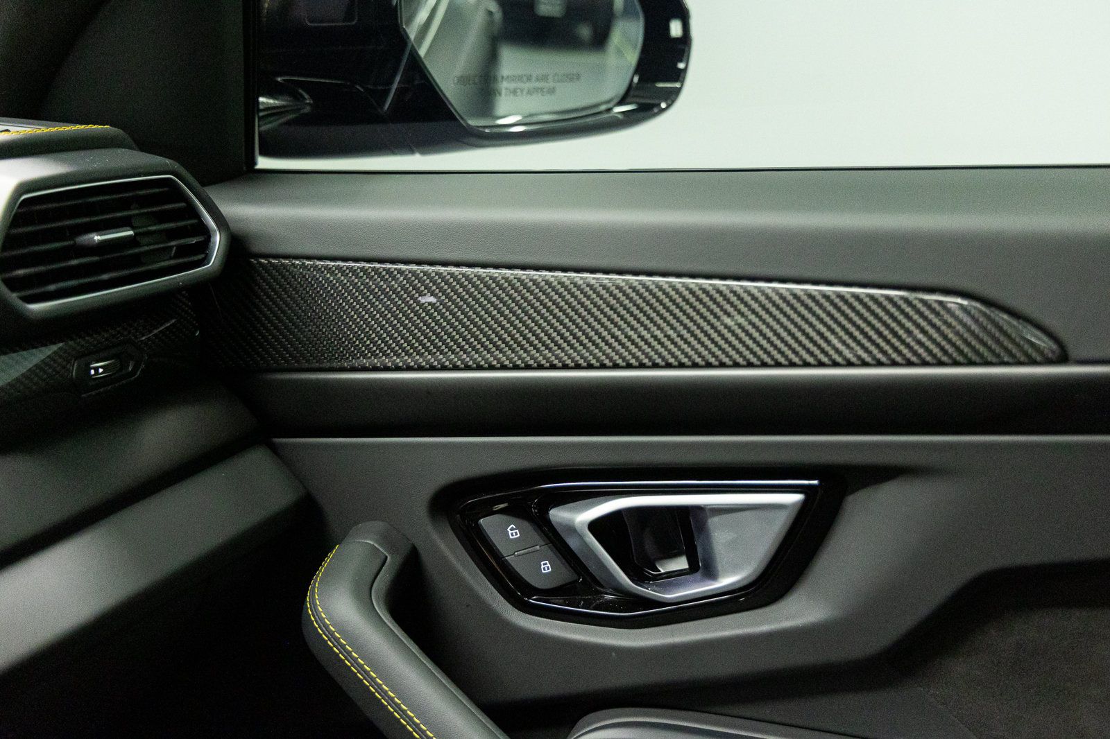 Used 2024 Lamborghini Urus S AWD/4WD image 45