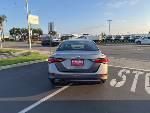 Used 2024 Nissan Sentra S image 5