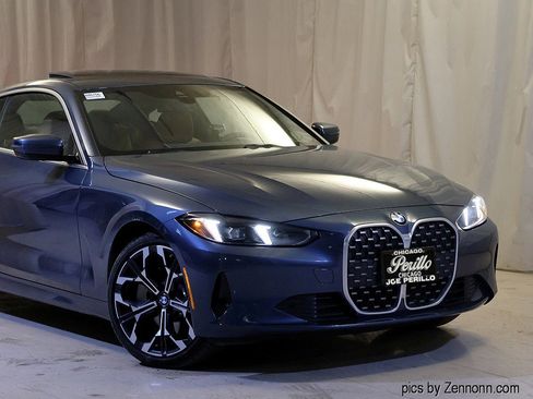 Used 2025 BMW 430i xDrive Coupe w/ Premium Package image 2