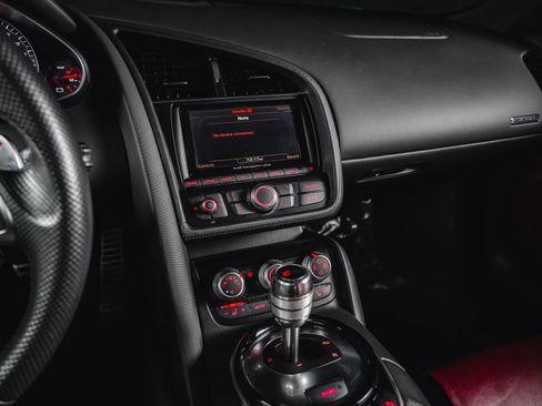 Used 2015 Audi R8 V8 image 47