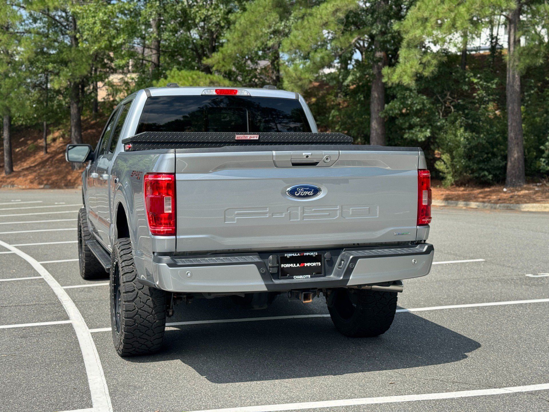 Used 2022 Ford F150 XLT w/ Equipment Group 302A High AWD/4WD image 9