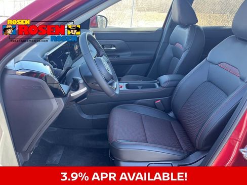 New 2025 Nissan Kicks SR image 13