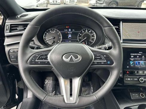 Certified 2025 INFINITI QX55 Essential image 18