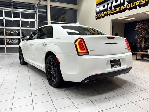 Used 2017 Chrysler 300 S image 60