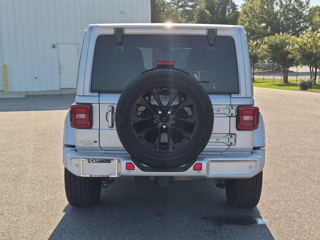 Used 2022 Jeep Wrangler Unlimited Sahara AWD/4WD image 4