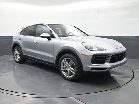 Certified 2023 Porsche Cayenne Coupe AWD/4WD image 25