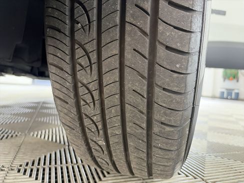 Used 2023 Jeep Renegade Latitude AWD/4WD image 12