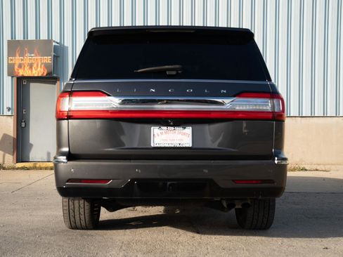 Used 2018 Lincoln Navigator Reserve w/ Technology Package AWD/4WD image 14