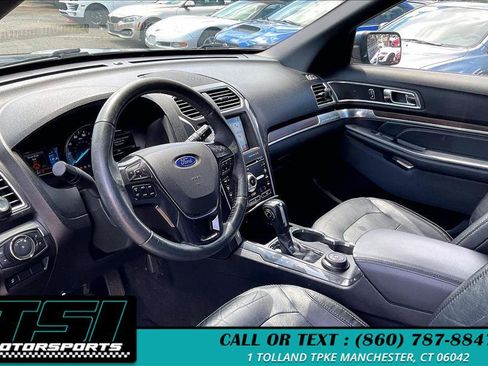 Used 2018 Ford Explorer Limited AWD/4WD image 5