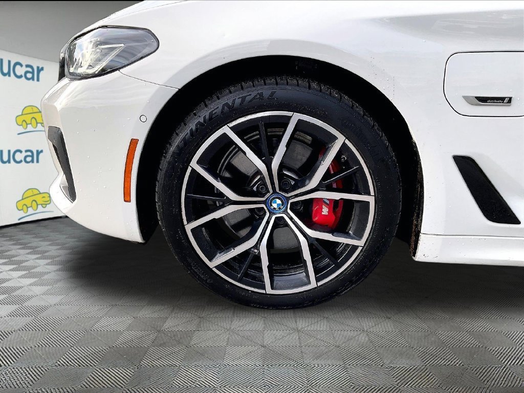 Used 2023 BMW 530e xDrive w/ Premium Package AWD/4WD image 22