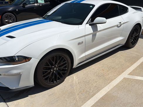 Used 2019 Ford Mustang GT w/ GT Performance Package RWD image 7