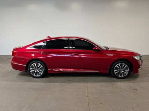 Used 2020 Honda Accord EX image 2