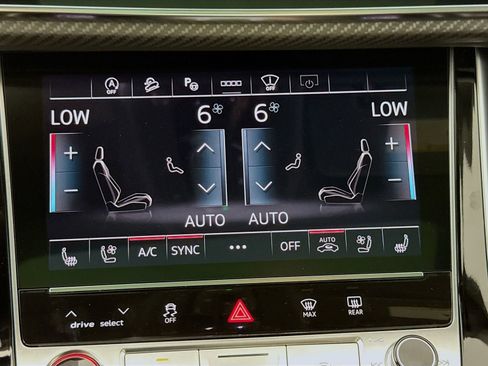 New 2025 Audi RS Q8 performance image 16