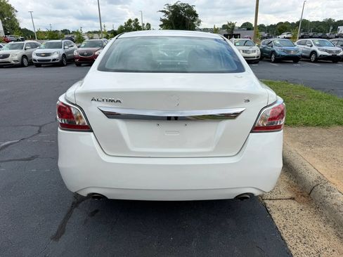 Used 2015 Nissan Altima 2.5 S w/ Power Driver Seat Package FWD image 6
