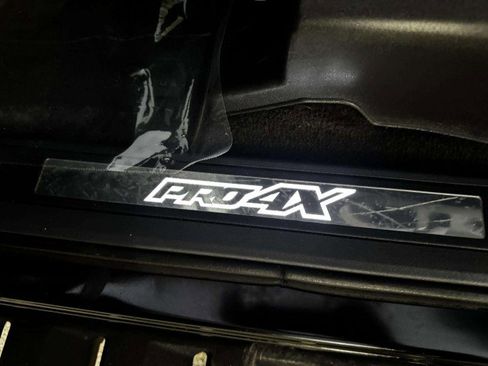 Used 2021 Nissan Titan PRO-4X w/ Pro-4x Convenience Package image 20