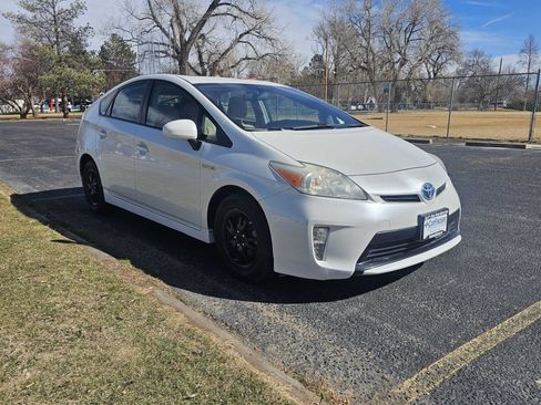 Used 2015 Toyota Prius Two image 7
