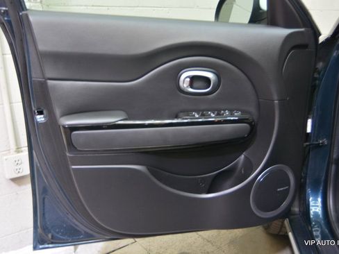 Used 2018 Kia Soul + FWD image 7
