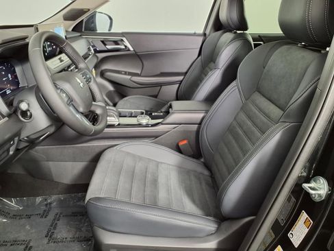 Used 2025 Mitsubishi Outlander SE AWD/4WD image 20