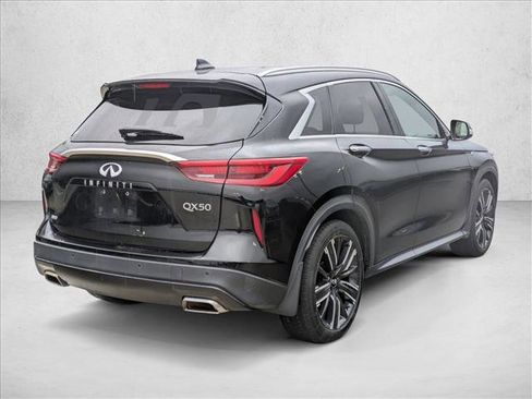 Used 2021 INFINITI QX50 Luxe w/ Appearance Package AWD/4WD image 5