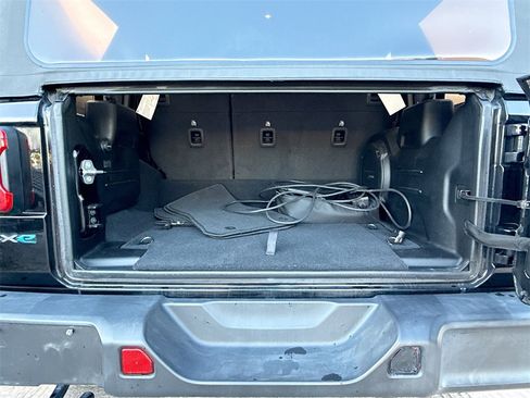 Used 2021 Jeep Wrangler Unlimited Sahara image 29