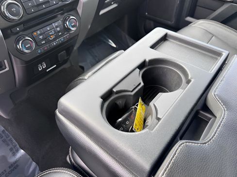 Used 2017 Ford F150 Lariat image 35