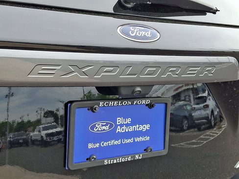 Certified 2023 Ford Explorer XLT w/ Equipment Group 202A AWD/4WD image 30