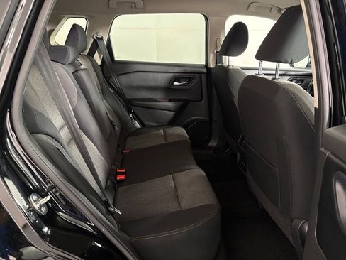 Used 2024 Nissan Rogue SV FWD image 39