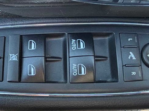 Used 2018 RAM 1500 Sport w/ Sport Premium Group image 20