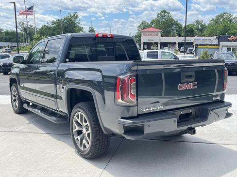 Used 2017 GMC Sierra 1500 SLT AWD/4WD image 4