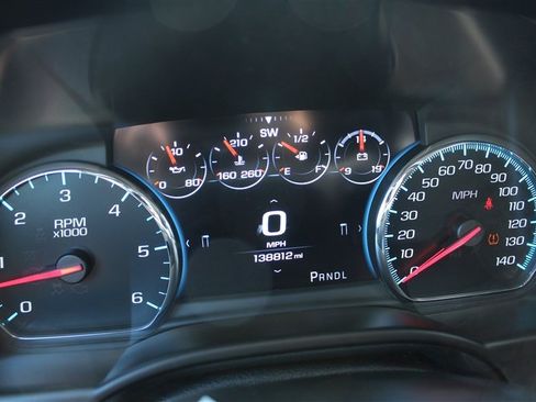 Used 2020 Chevrolet Suburban Premier w/ Premier Plus Edition AWD/4WD image 33