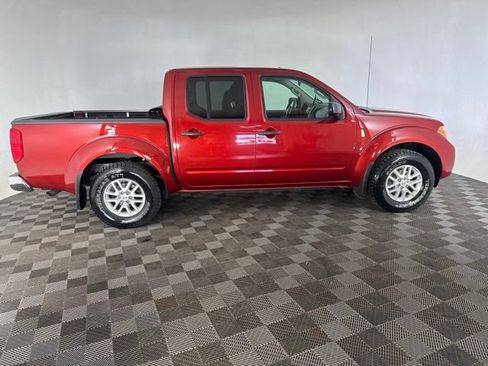 Used 2015 Nissan Frontier SV RWD image 5