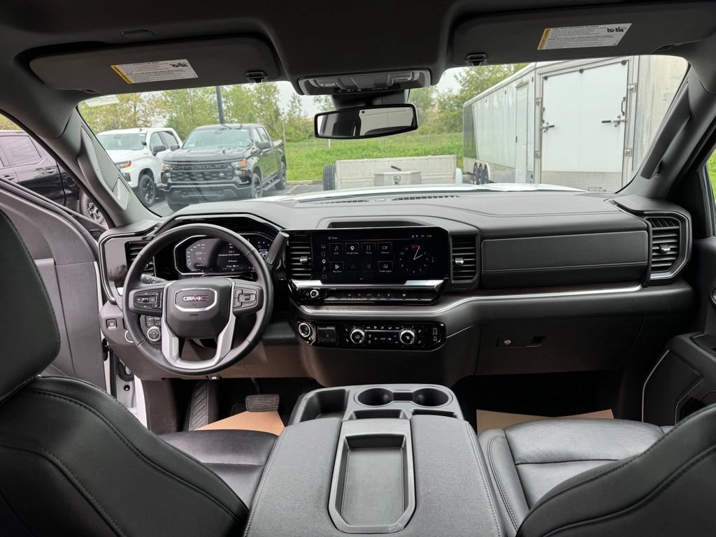 Used 2026 GMC Sierra 1500 SLT AWD/4WD image 21